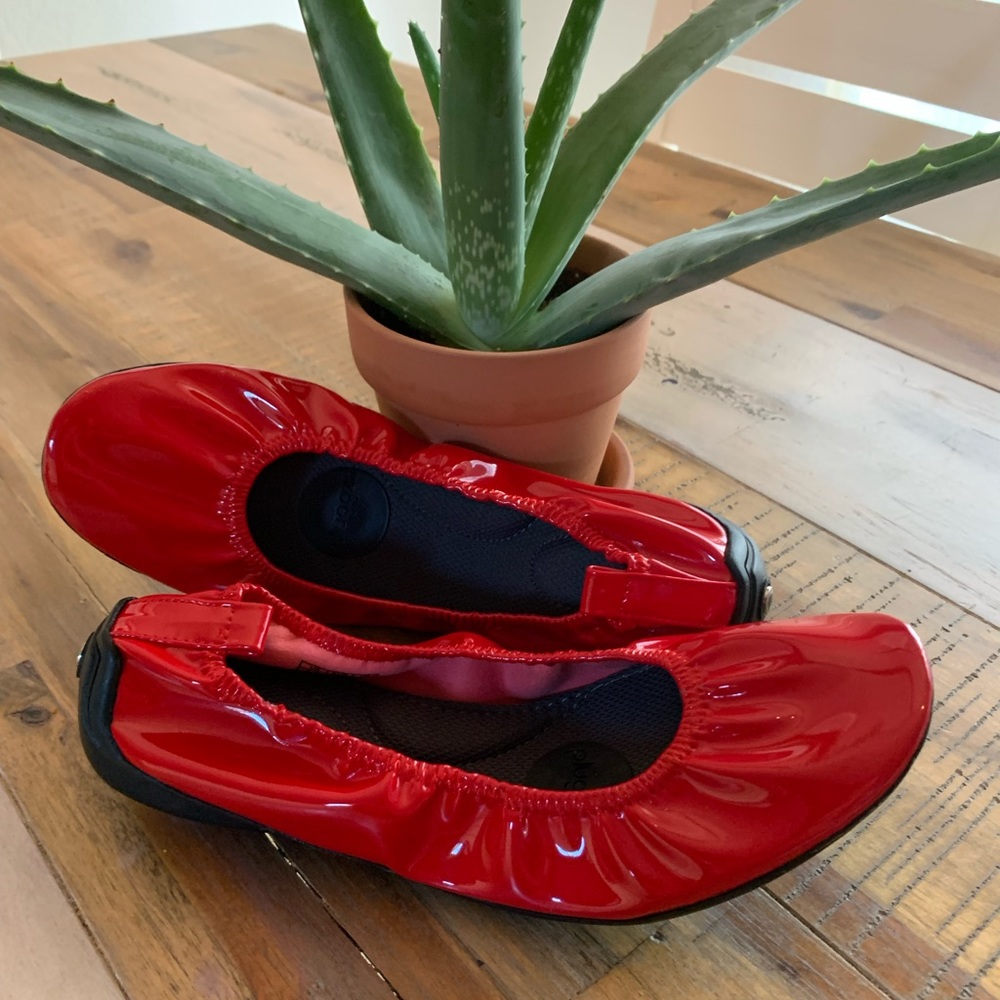 Pluggz Fold-up Grounding Ballet Flats